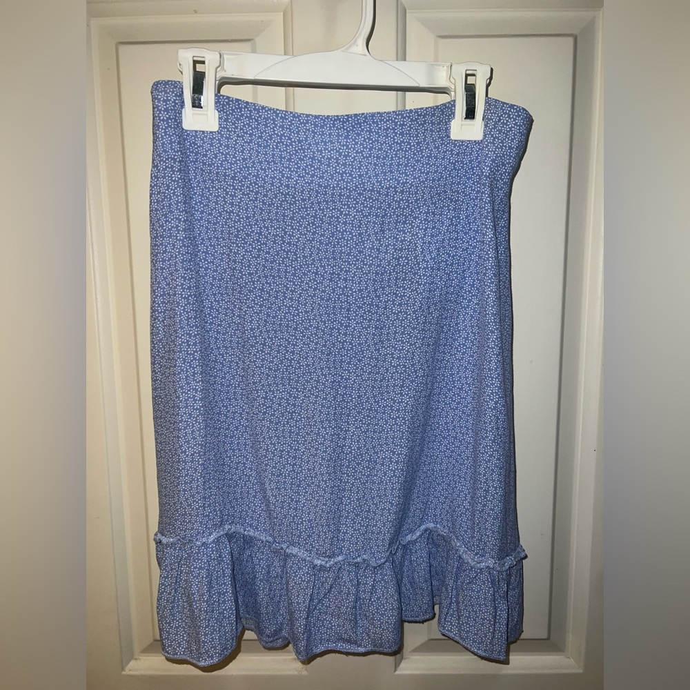 brandy melville blue mini skirt with white flowers one size